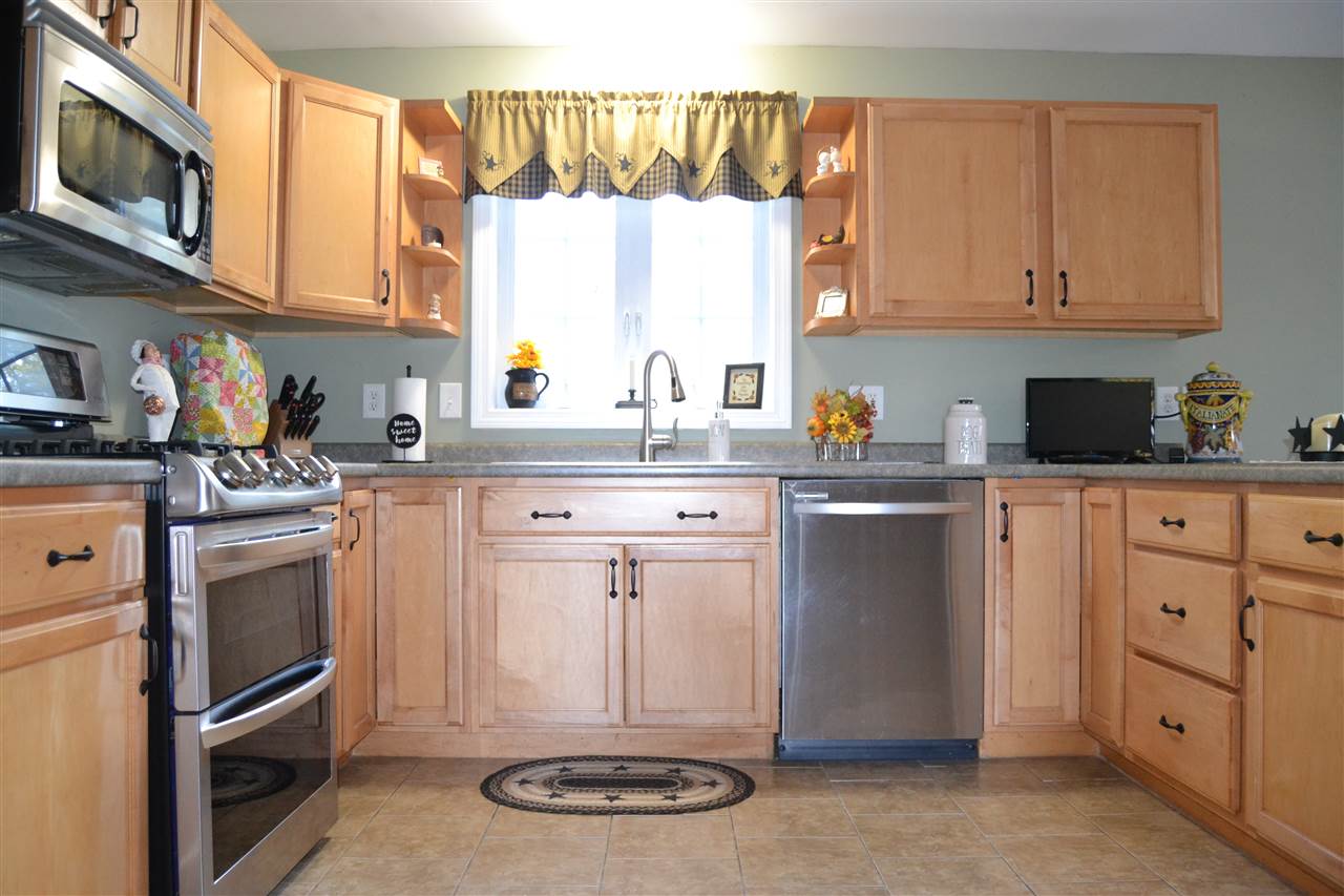 7 Katie Lane Rochester, NH 03868 - Photo 6 of 23