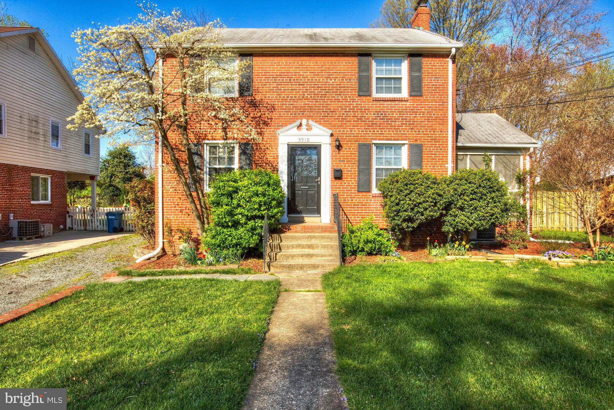 5910 Grayson Street Springfield, VA 22150 - Photo 1 of 30 Exterior (Front)