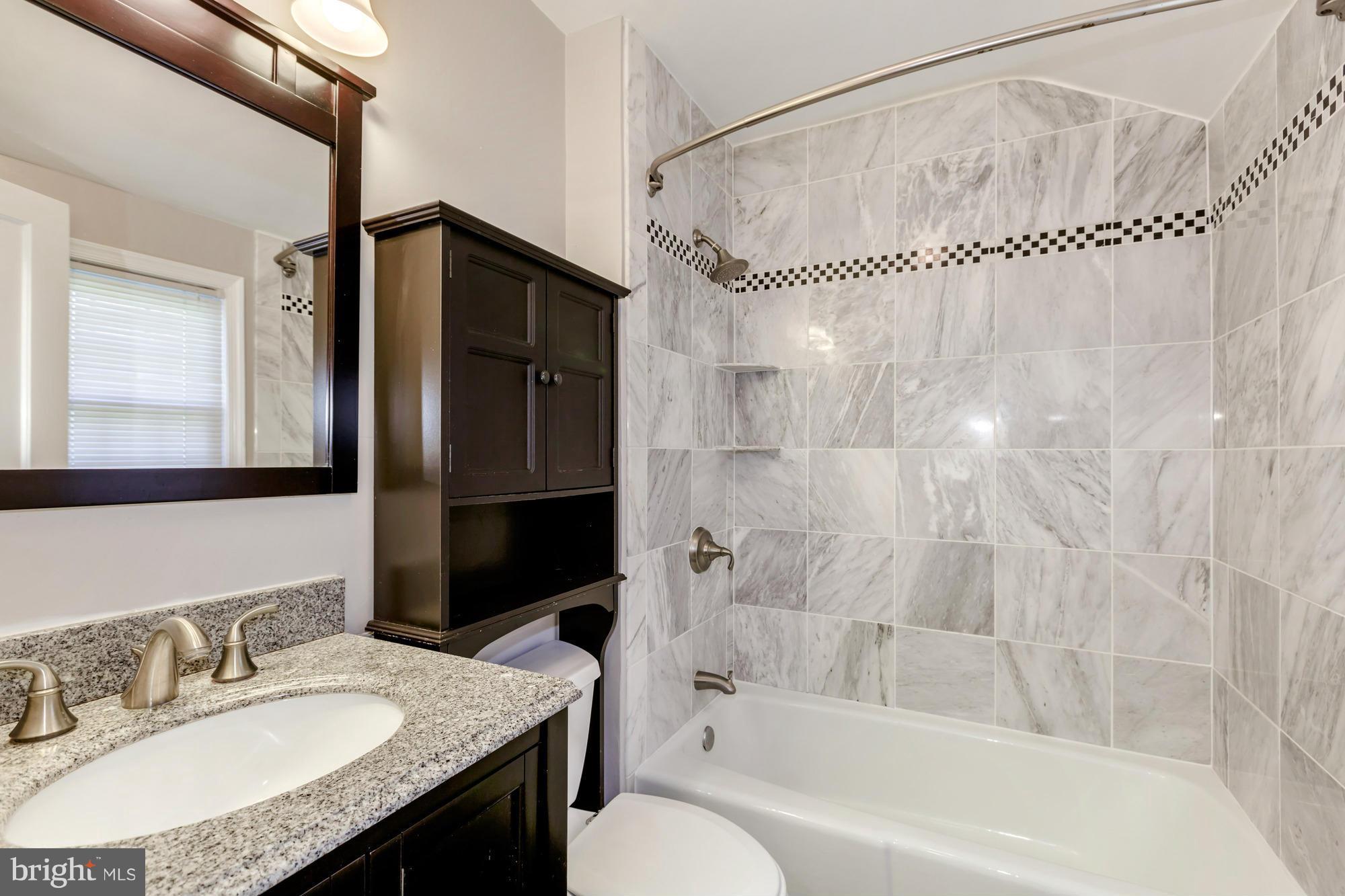 5910 Grayson Street Springfield, VA 22150 - Photo 17 of 30 Bath