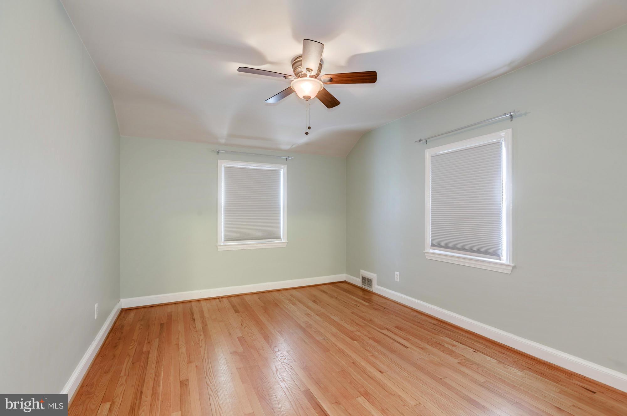5910 Grayson Street Springfield, VA 22150 - Photo 18 of 30 Bedroom