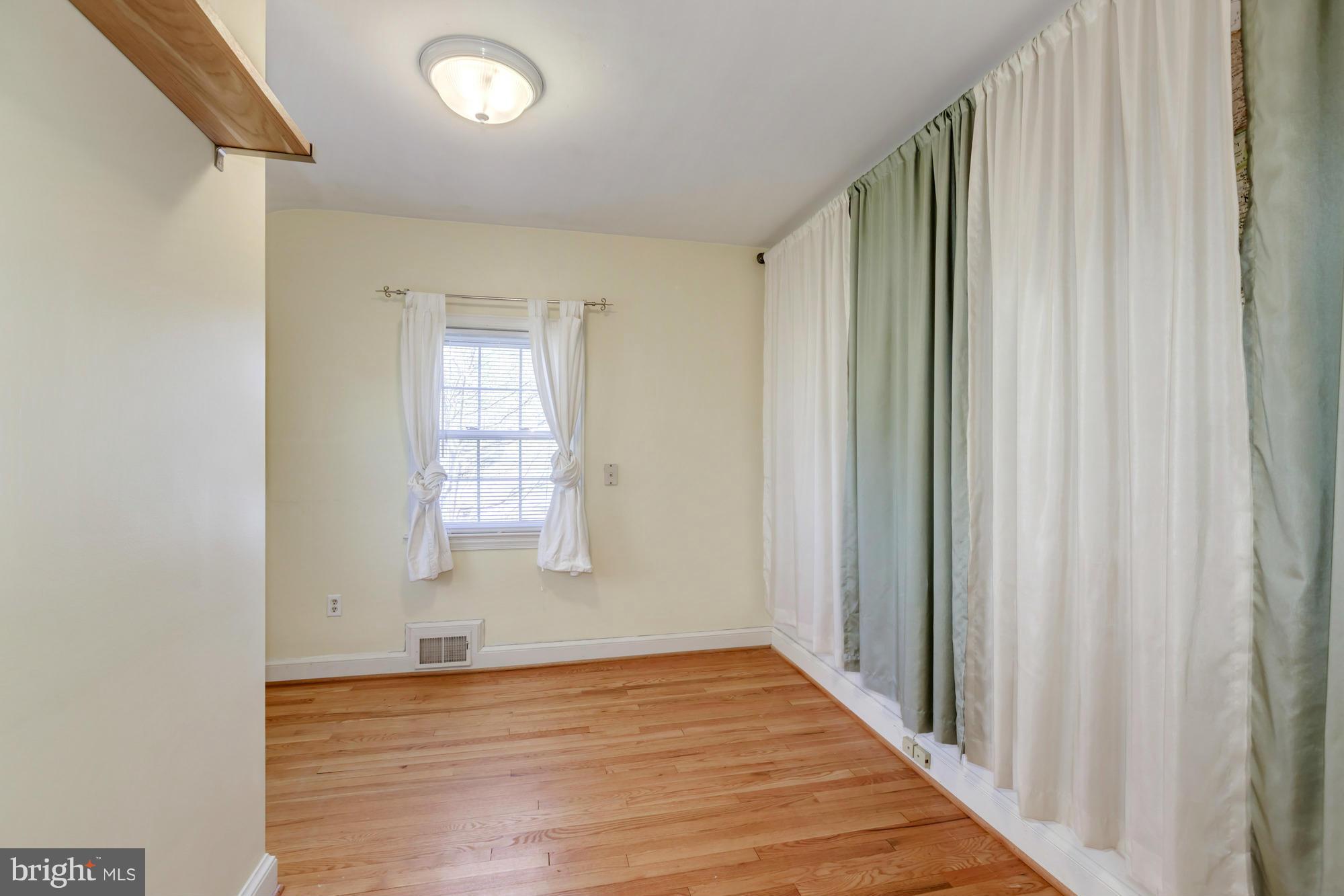 5910 Grayson Street Springfield, VA 22150 - Photo 19 of 30 Bedroom