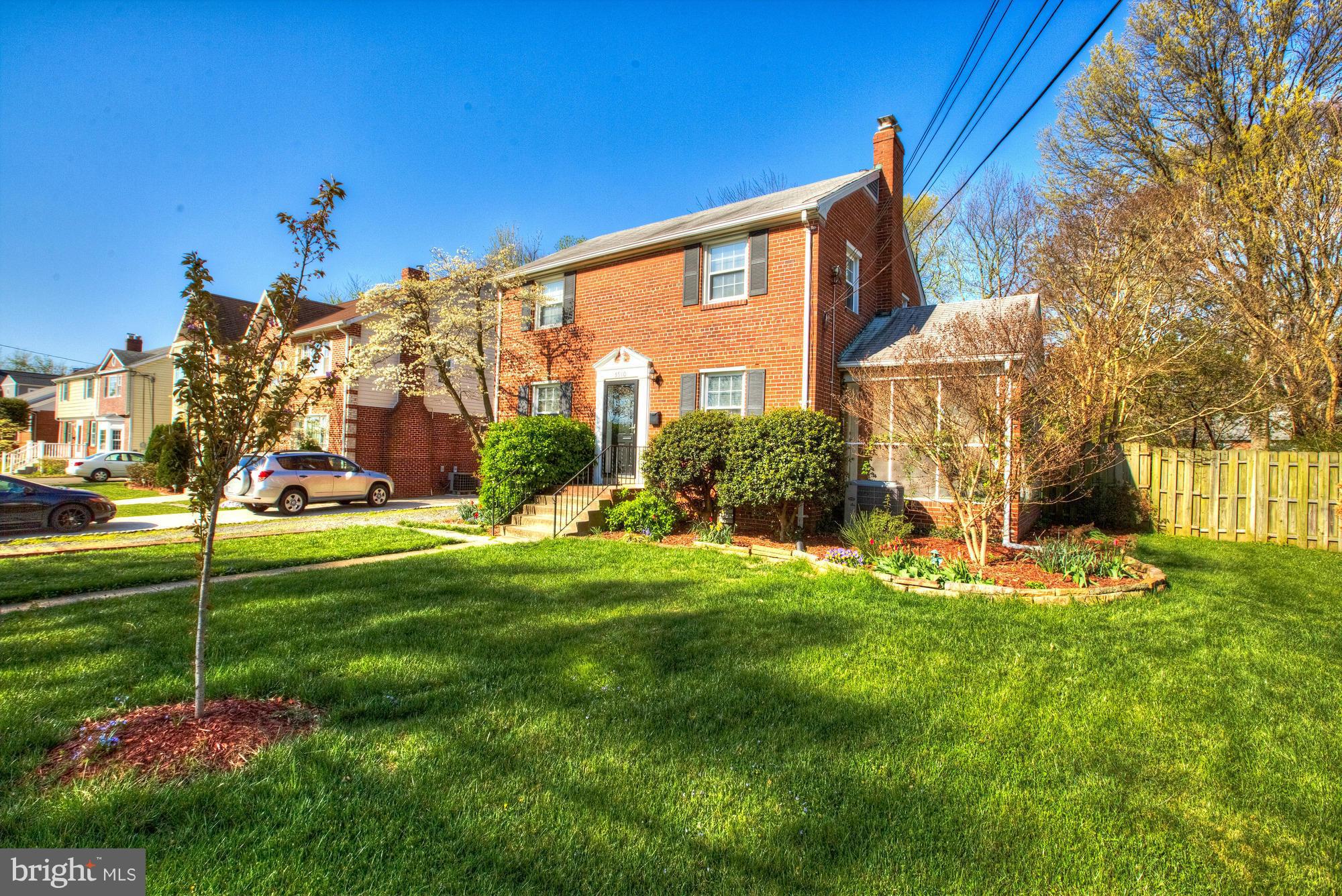 5910 Grayson Street Springfield, VA 22150 - Photo 3 of 30 Exterior (Front)