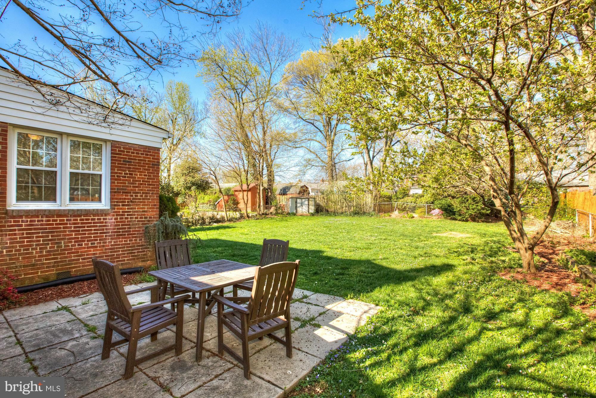 5910 Grayson Street Springfield, VA 22150 - Photo 27 of 30 Exterior (Rear)
