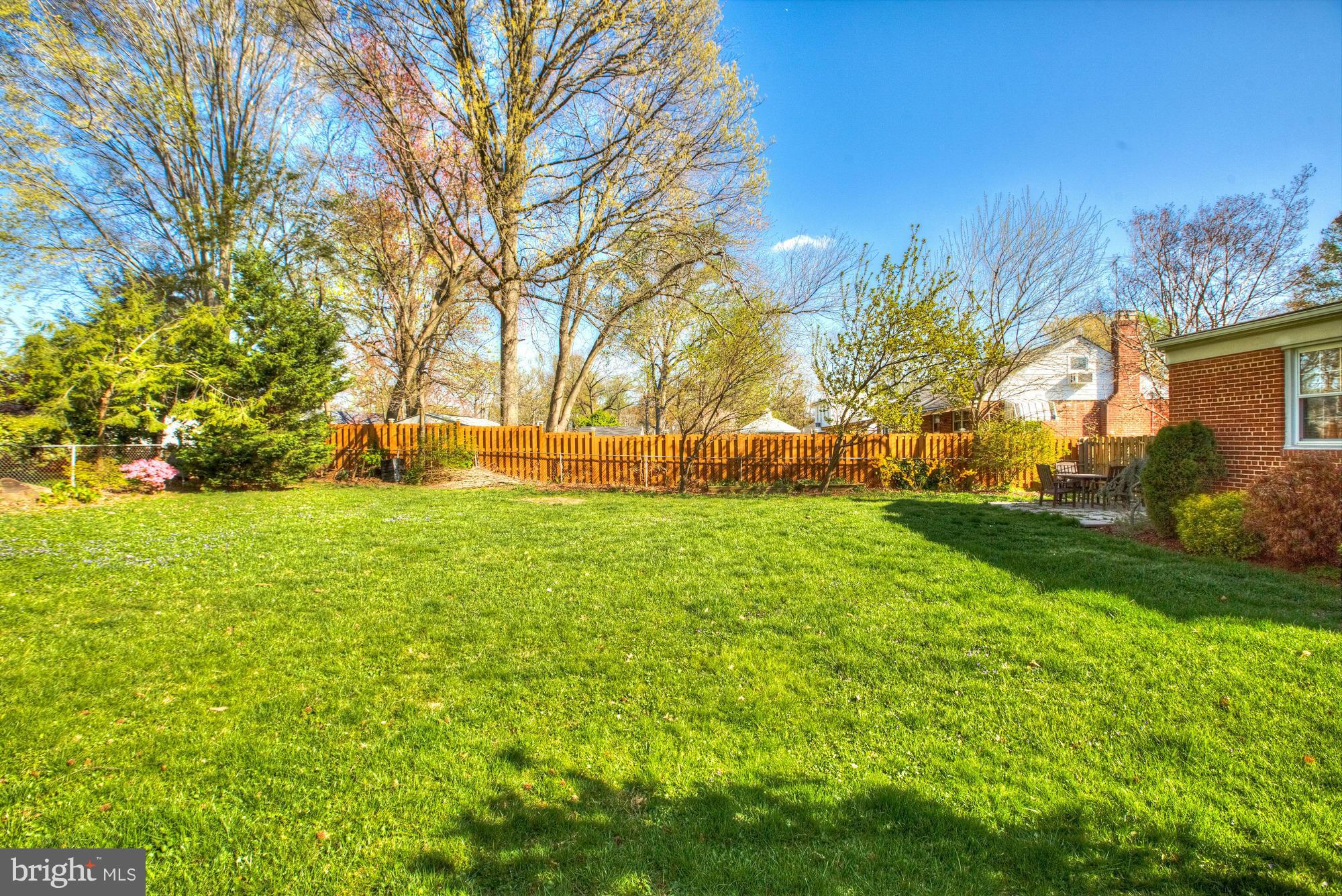 5910 Grayson Street Springfield, VA 22150 - Photo 28 of 30 Exterior (Rear)