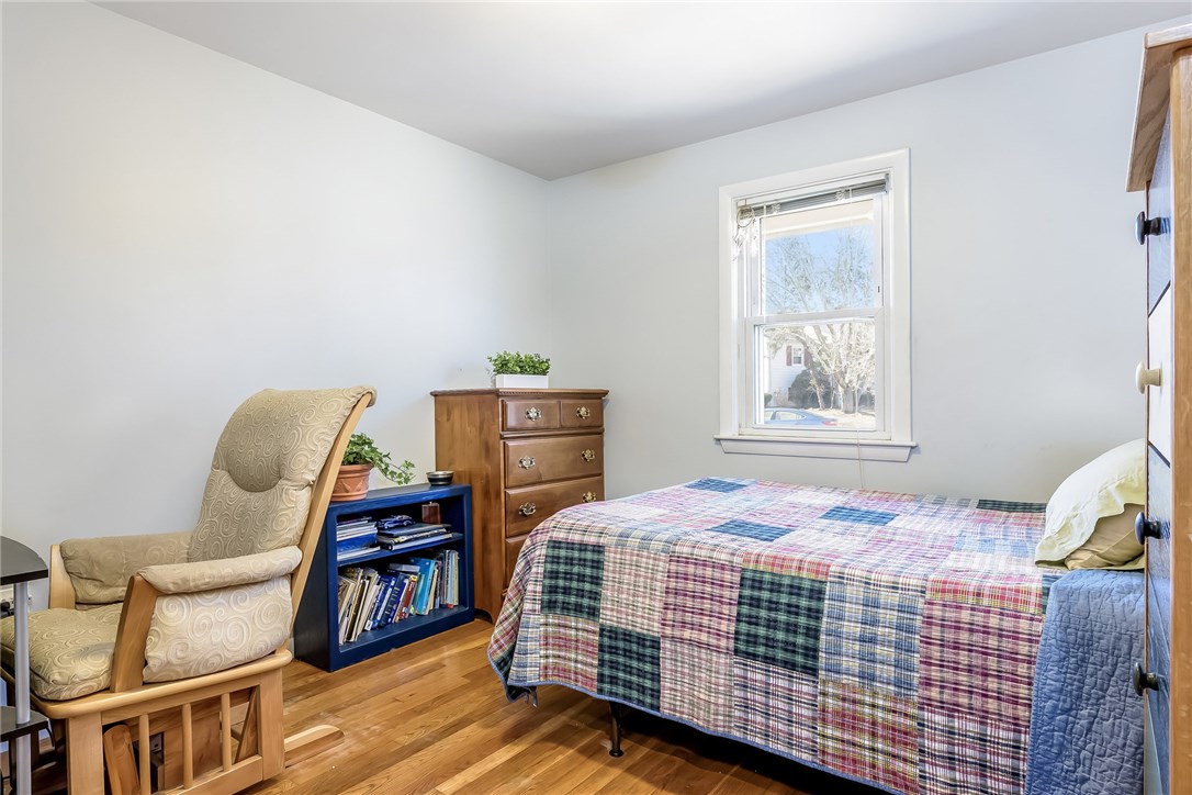 41 Malcolm Road North Kingstown, RI 02852 - Photo 10 of 15 Gallery Image 10