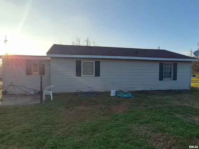 $99,900 | 1100 Moore Street, Eldorado, IL 62930