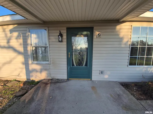 $99,900 | 1100 Moore Street, Eldorado, IL 62930