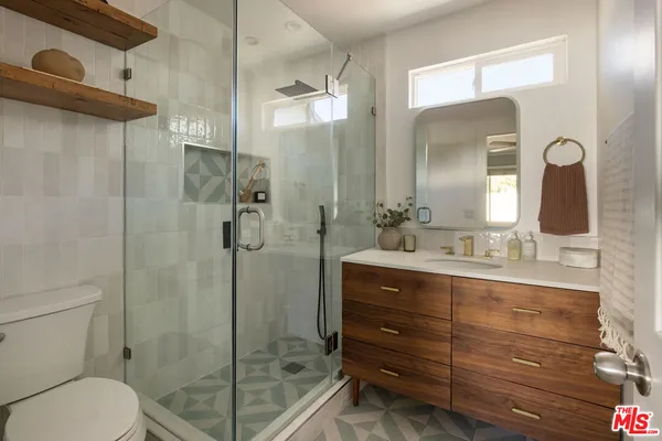 $1,535,000 | 2130 El Sereno Avenue, Altadena, CA 91001