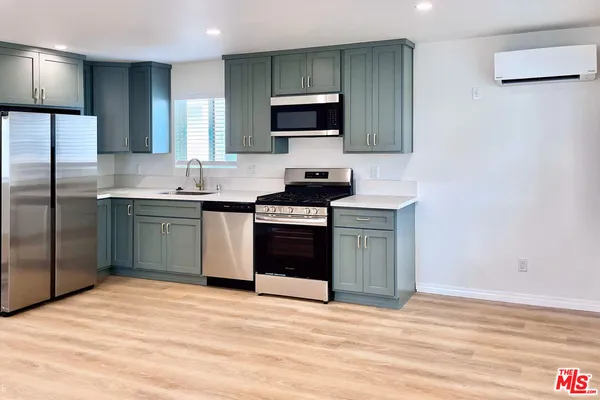 $1,535,000 | 2130 El Sereno Avenue, Altadena, CA 91001