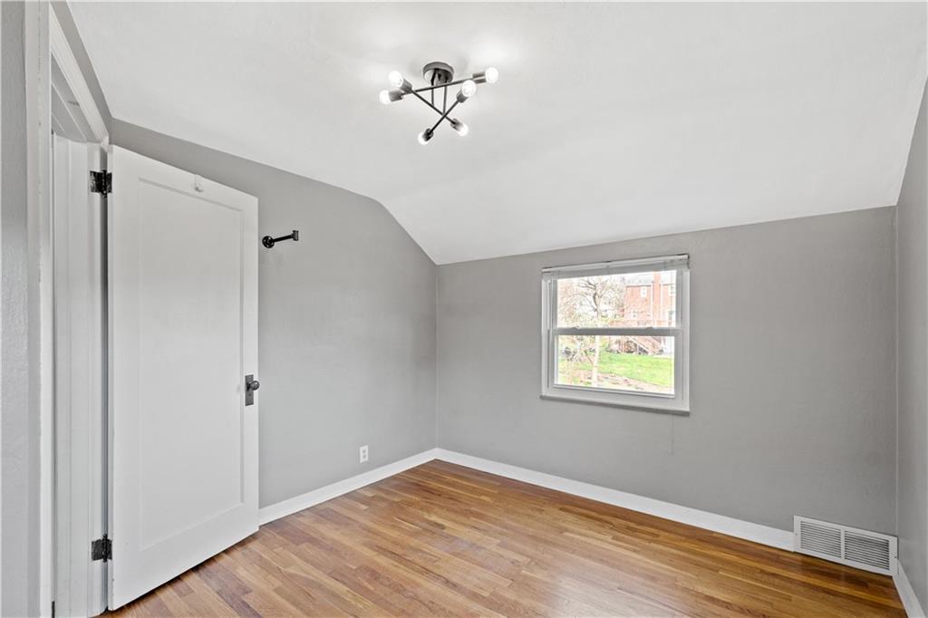 839 Middle Road Pittsburgh, PA 15234 - Photo 12 of 16 Gallery Image 12