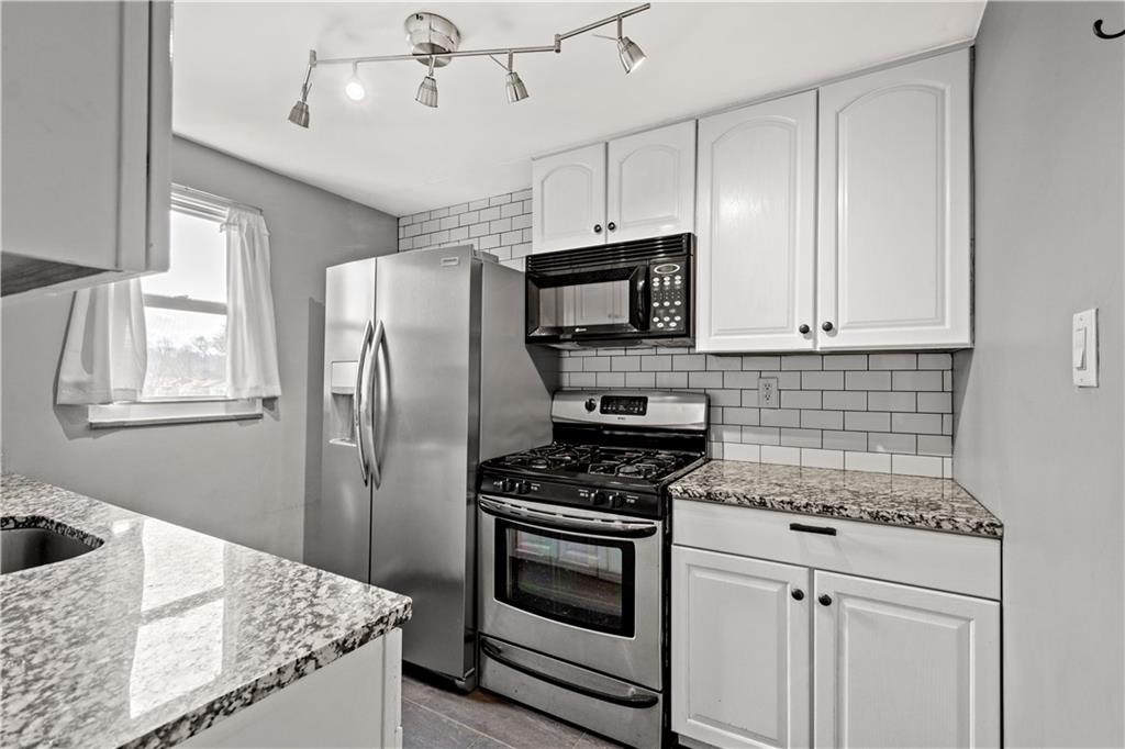 839 Middle Road Pittsburgh, PA 15234 - Photo 7 of 16 Gallery Image 7
