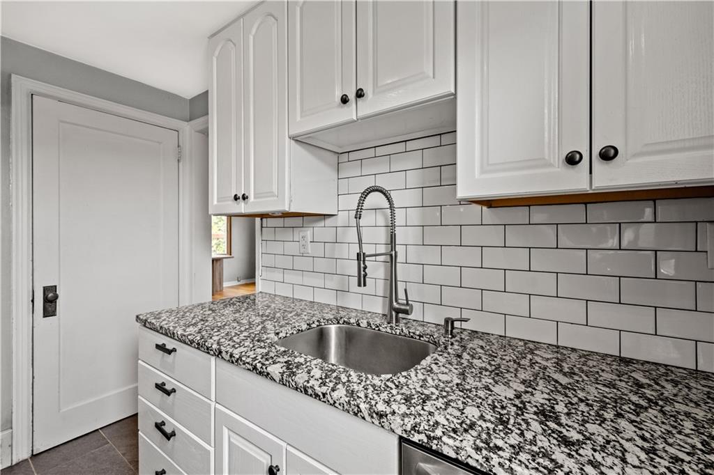 839 Middle Road Pittsburgh, PA 15234 - Photo 9 of 16 Gallery Image 9