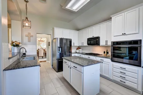 $380,000 | 9138 Running Eagle Falls, Tomball, TX 77375
