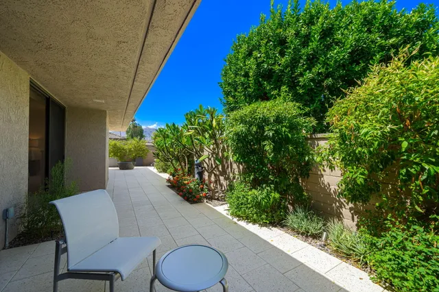 $1,235,000 | 7 Dartmouth Drive, Rancho Mirage, CA 92270