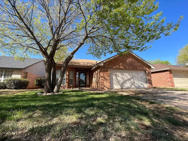 $1,350 | 6113 8th Drive, Lubbock, TX 79416
