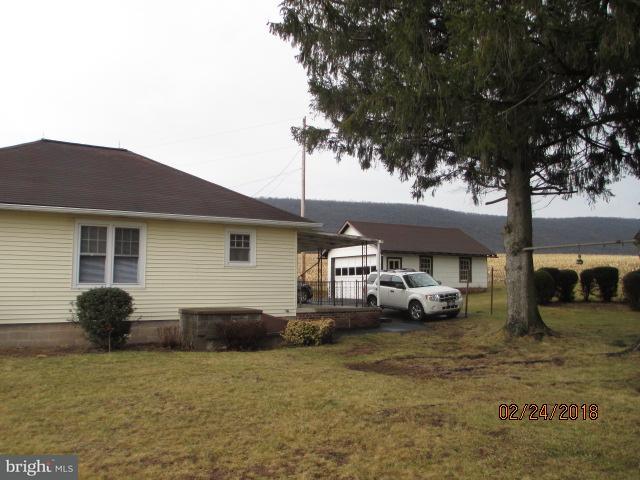 298 North Good Spring Road Hegins, PA 17938 - Photo 4 of 18 Side