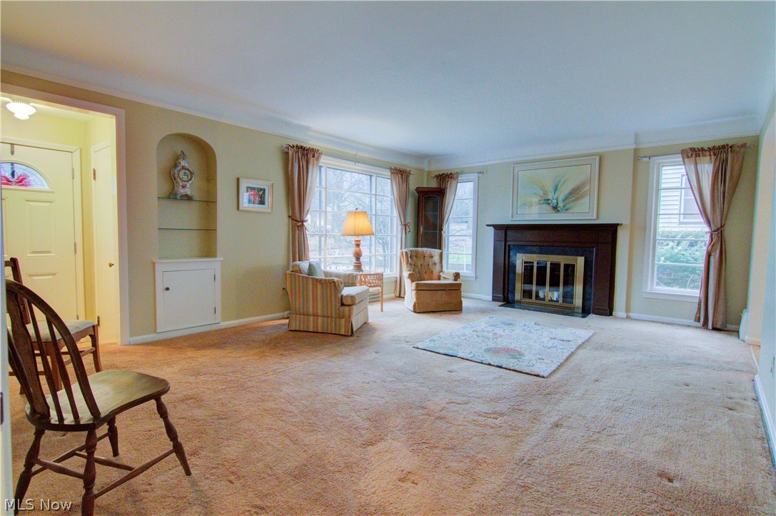 998 Renfield Road Cleveland Heights, OH 44121 - Photo 2 of 22