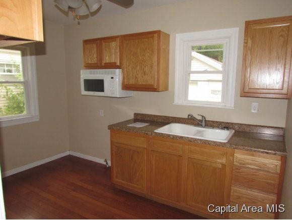 2524 South 5th Street Springfield, IL 62703 - Photo 8 of 15