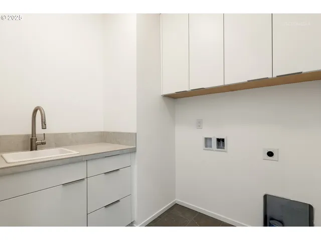 a view of a building