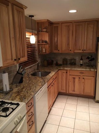 10 Bates Road Haverhill, MA 01832 - Photo 3 of 17 Gallery Image 3