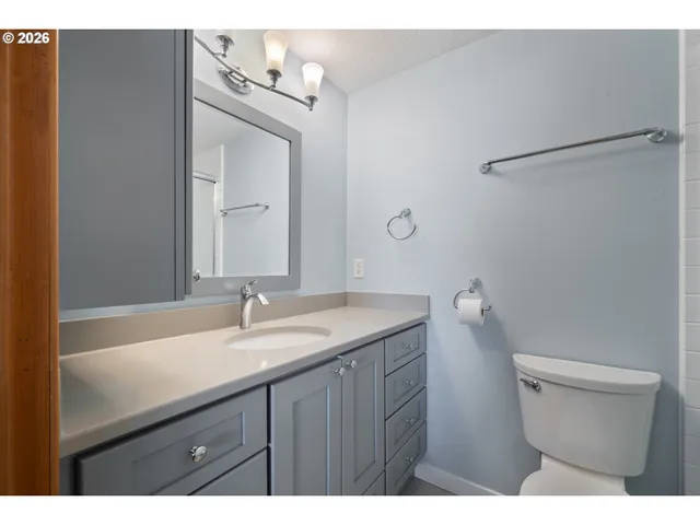 $937,000 | 633 North Pacific Street, Rockaway Beach, OR 97136