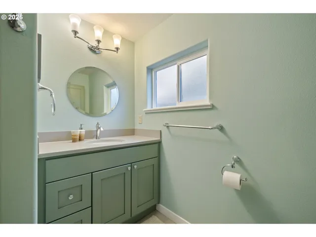 $937,000 | 633 North Pacific Street, Rockaway Beach, OR 97136