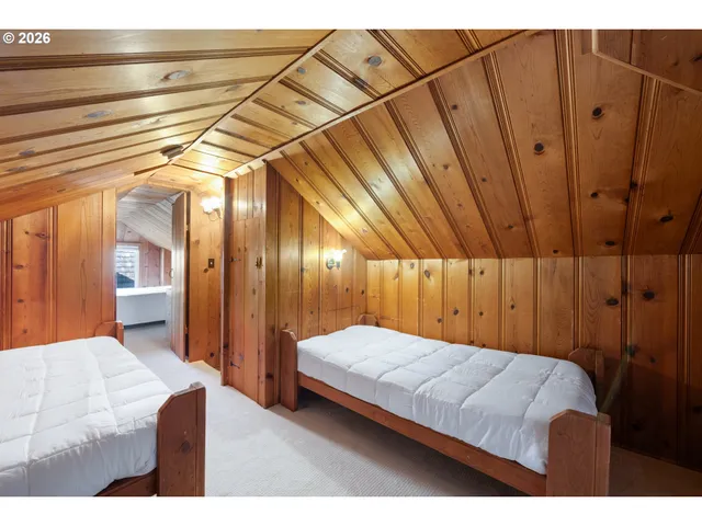 $937,000 | 633 North Pacific Street, Rockaway Beach, OR 97136