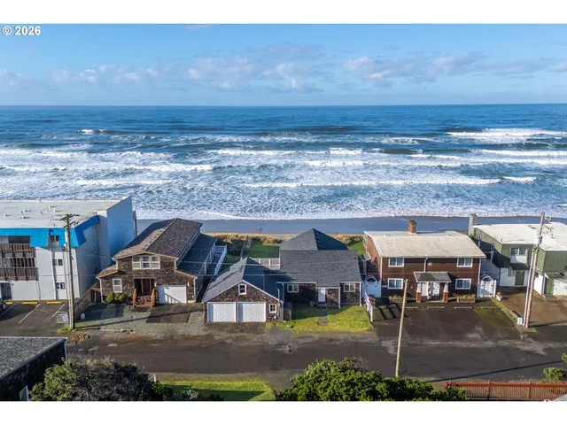 $937,000 | 633 North Pacific Street, Rockaway Beach, OR 97136