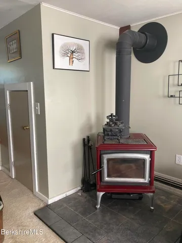 a view of a storage & utility room with washer and dryer