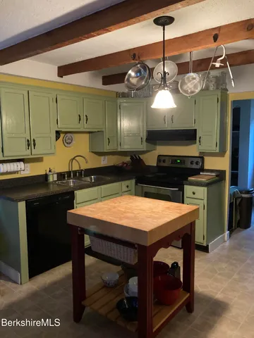 $347,700 | 14 Blotz Road, Washington, MA 01223