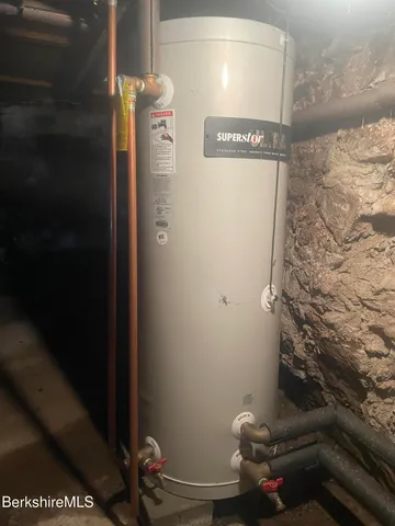 $347,700 | 14 Blotz Road, Washington, MA 01223