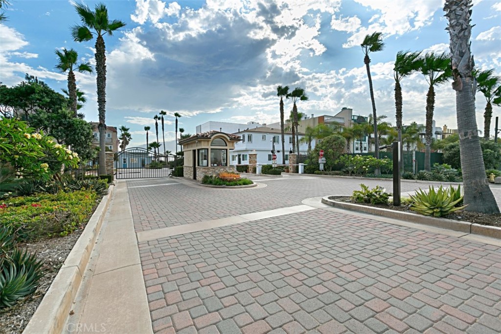 94 A Surfside Seal Beach, CA 90740 - Photo 22 of 33 a view of a city