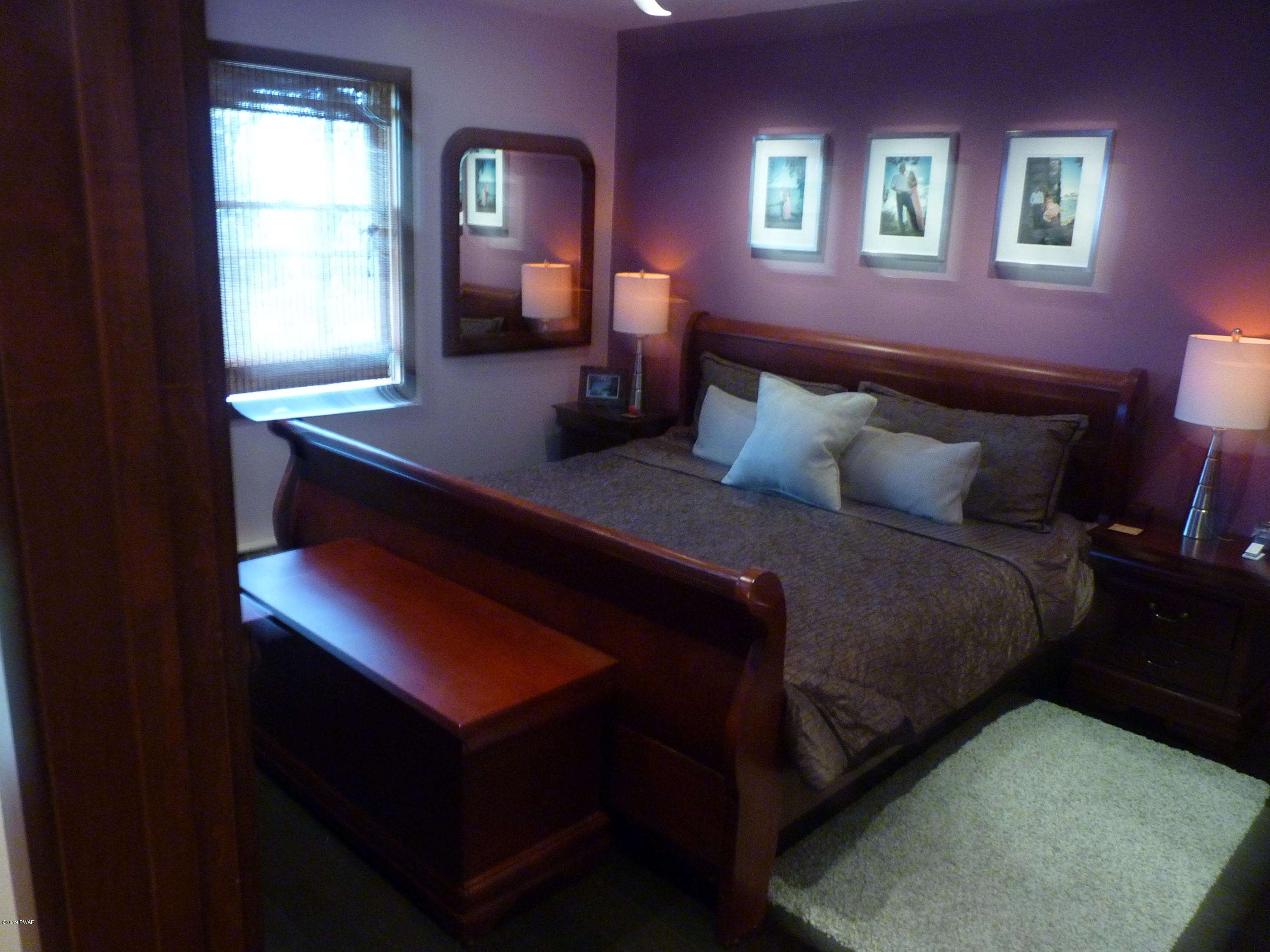 114 Mountain View Road Greeley, PA 18425 - Photo 4 of 27