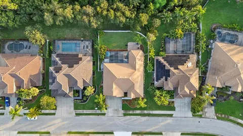 $599,900 | 1602 Pinyon Pine Drive, Sarasota, FL 34240