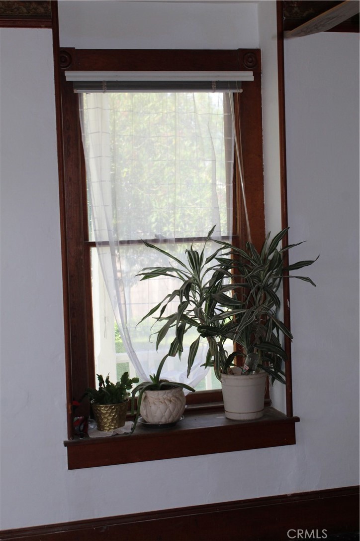 1414 Marin Street Corning, CA 96021 - Photo 15 of 71 a view of a window