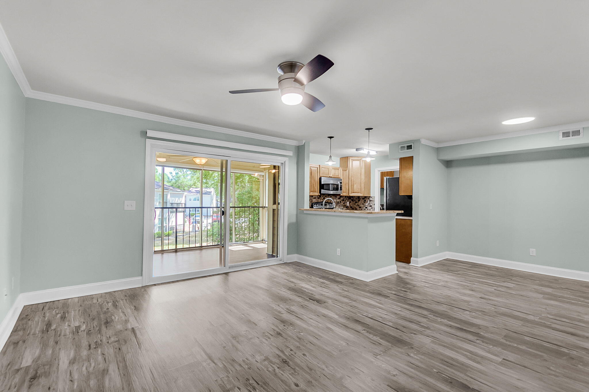 1866 Montclair Drive, Unit D Mount Pleasant, SC 29464 - Photo 11 of 38 CREM - 1866 Montclair Unit D-13