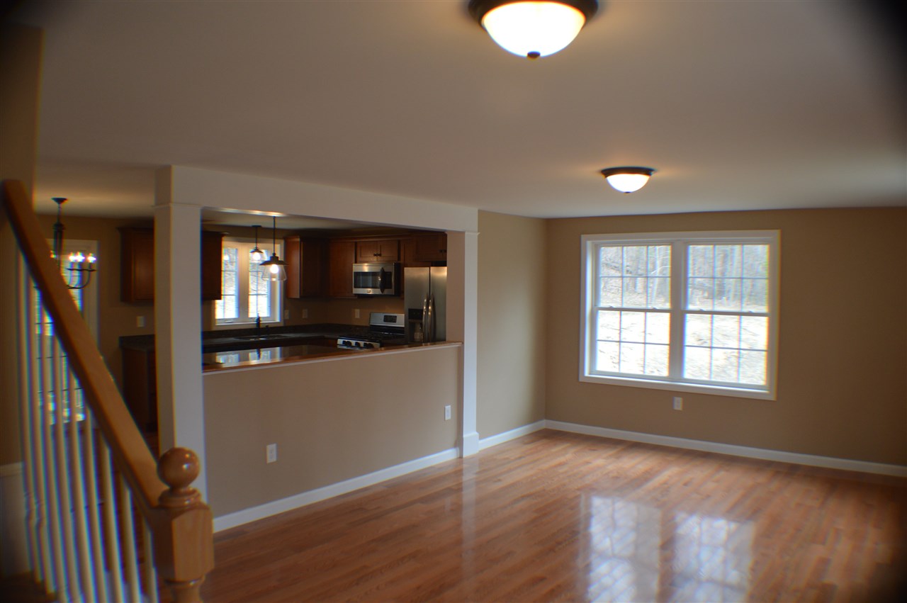 934 Strafford Road Barrington, NH 03825 - Photo 2 of 7