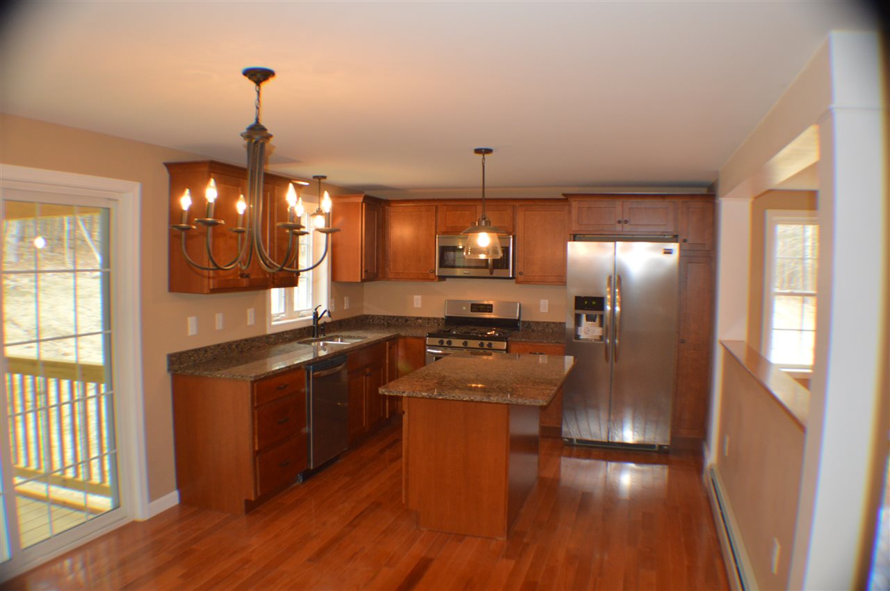 934 Strafford Road Barrington, NH 03825 - Photo 3 of 7