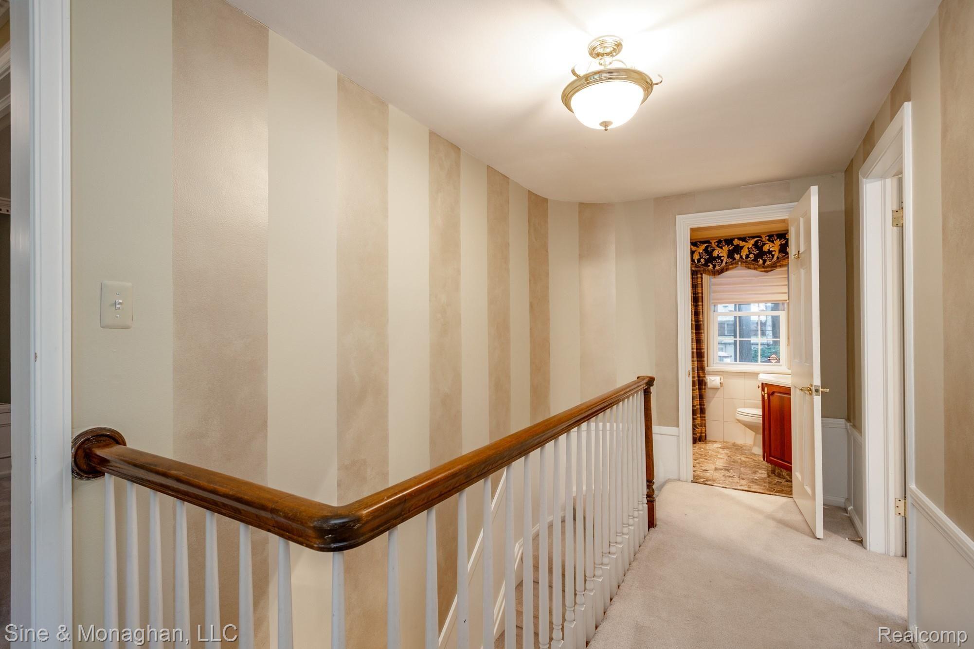 1837 Broadstone Road Grosse Pointe, MI 48236 - Photo 22 of 52 1837 Broadstone S031.jpg