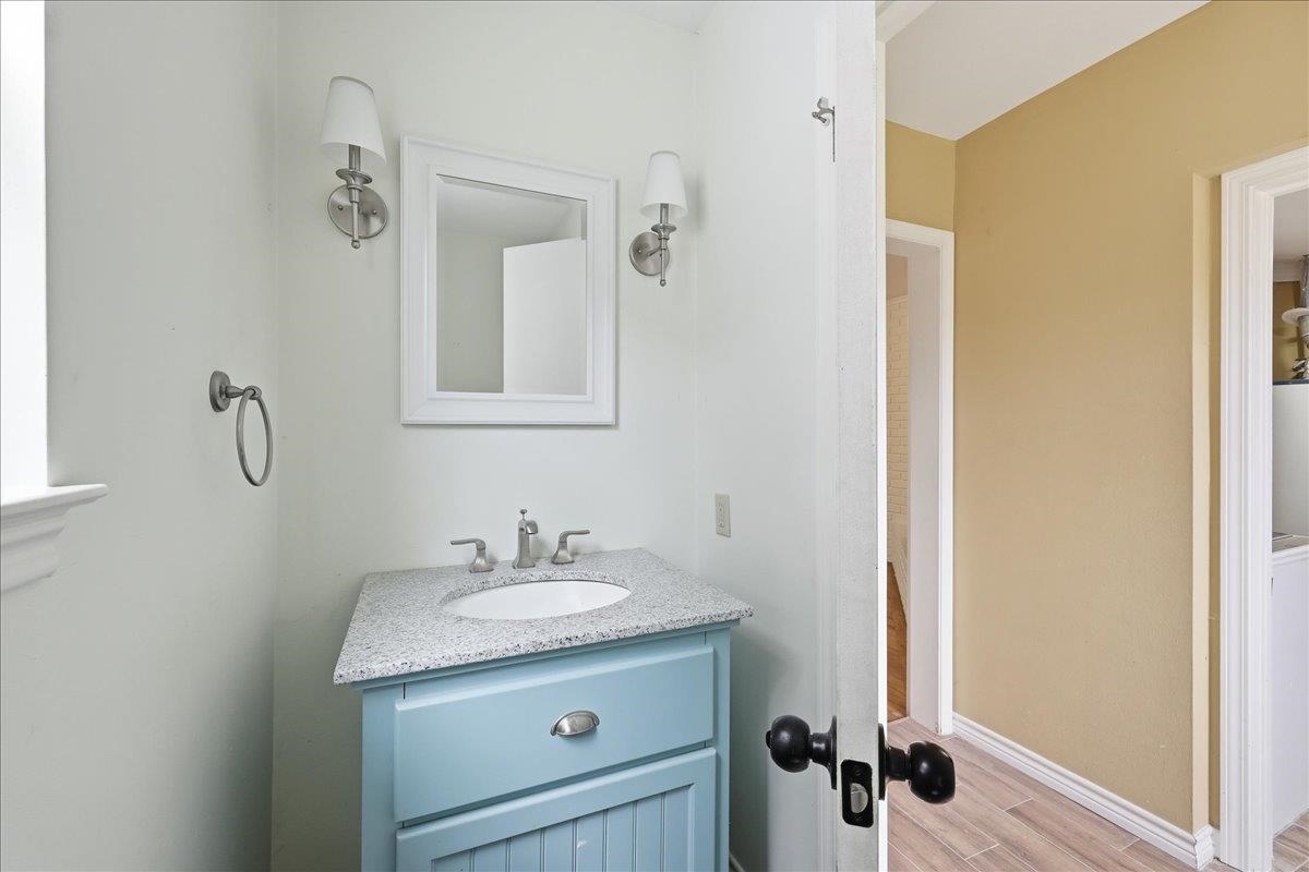 5590 Clinton Street Beaumont, TX 77706 - Photo 16 of 37