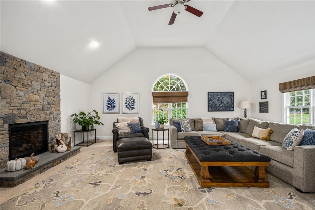 22 Wildflower Drive Sutton, MA 01590 - Photo 14 of 42