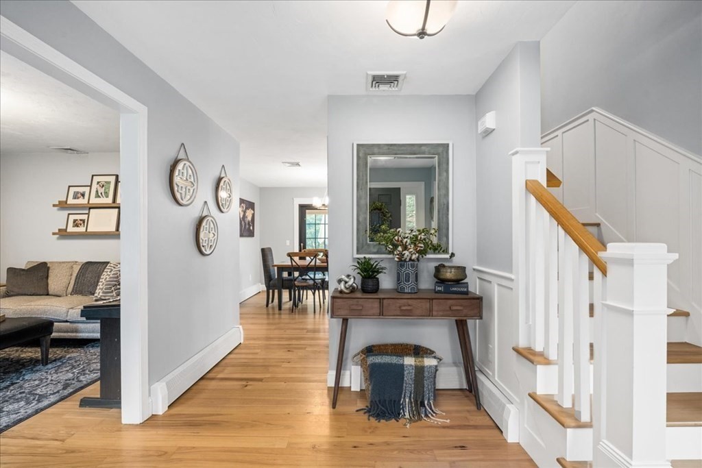 22 Wildflower Drive Sutton, MA 01590 - Photo 18 of 42