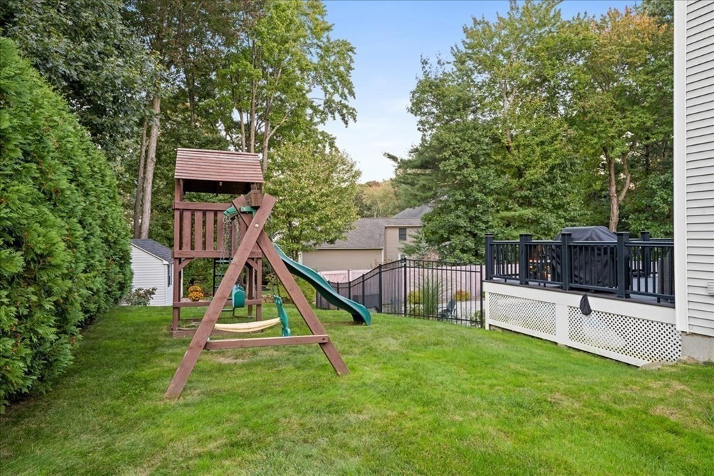 22 Wildflower Drive Sutton, MA 01590 - Photo 36 of 42