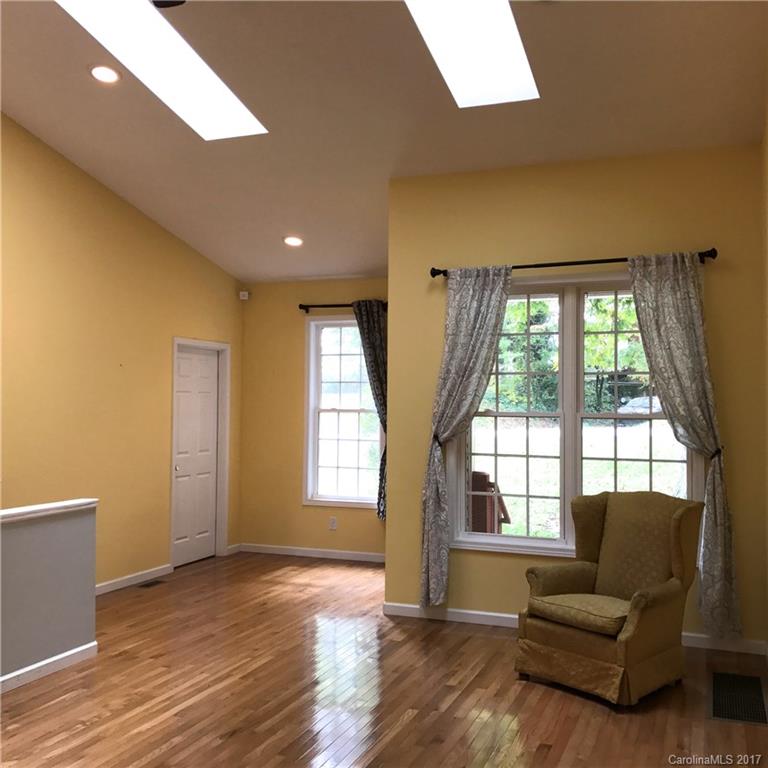 268 Jones Road, Unit 4 Fletcher, NC 28732 - Photo 4 of 20 Gallery Image 4