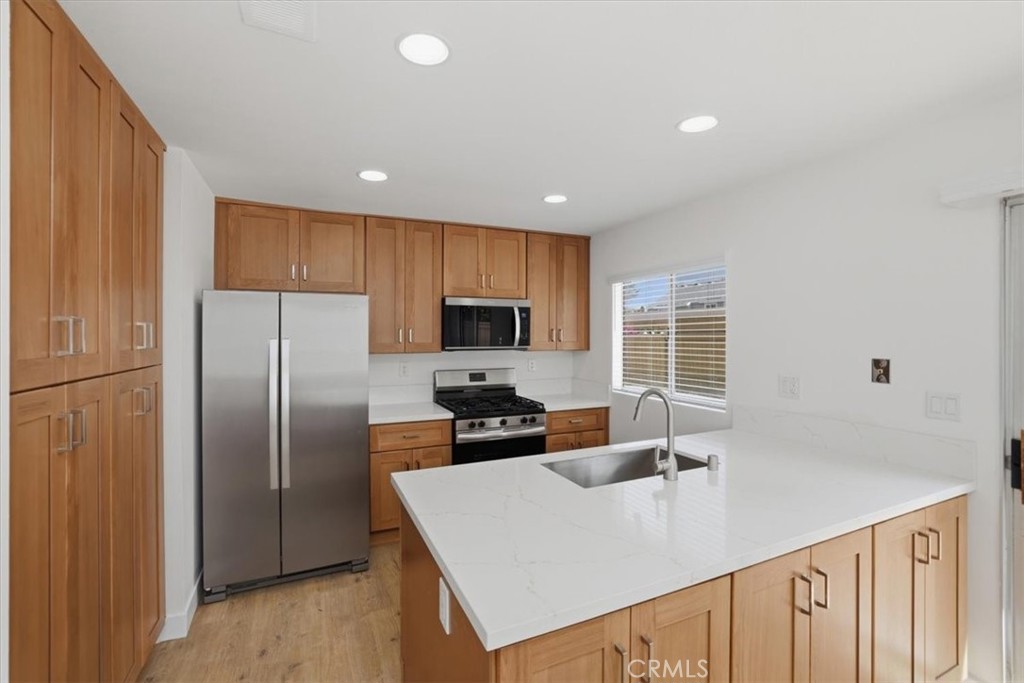 11 Fairside Irvine, CA 92614 - Photo 12 of 34