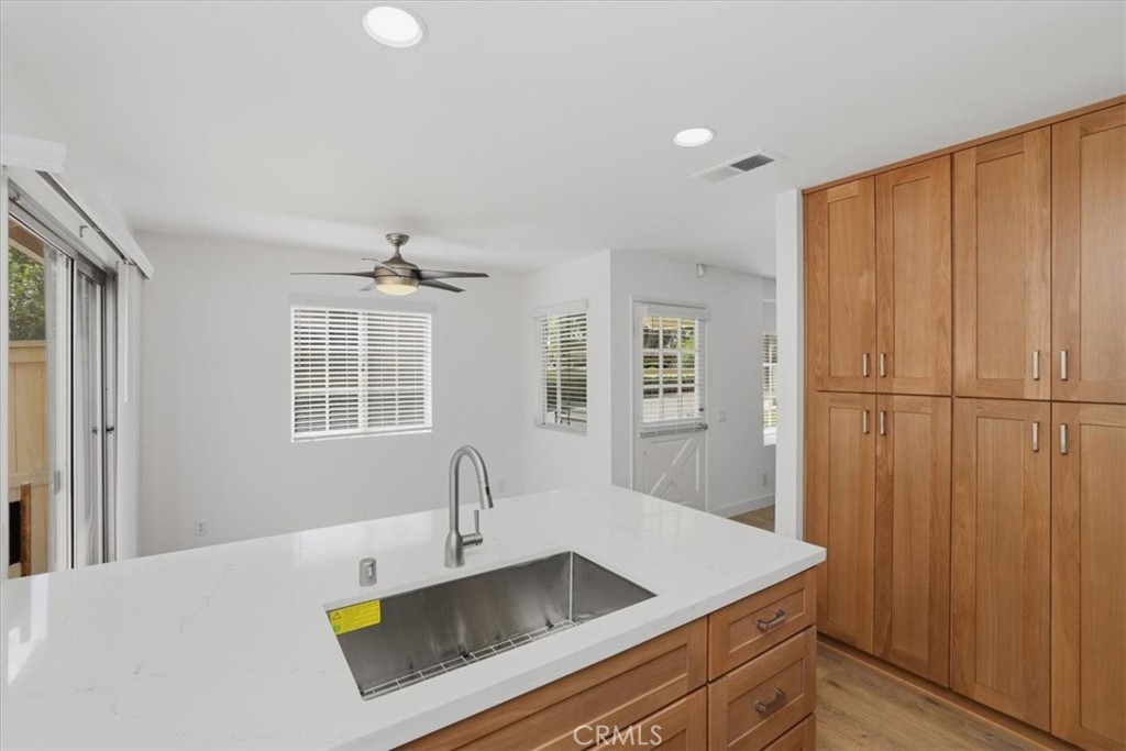 11 Fairside Irvine, CA 92614 - Photo 14 of 34