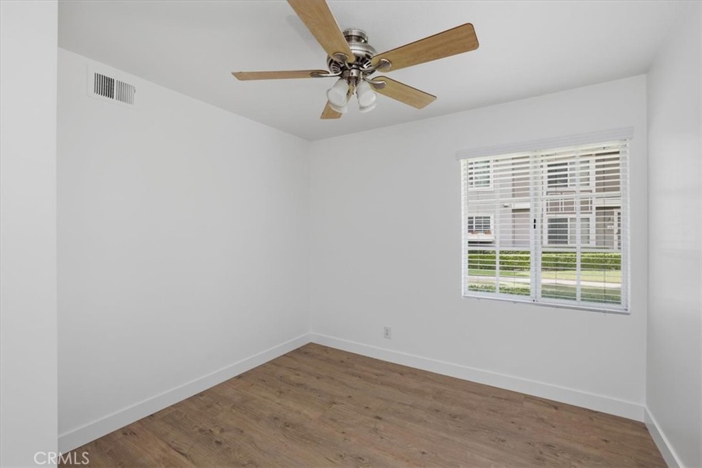 11 Fairside Irvine, CA 92614 - Photo 16 of 34