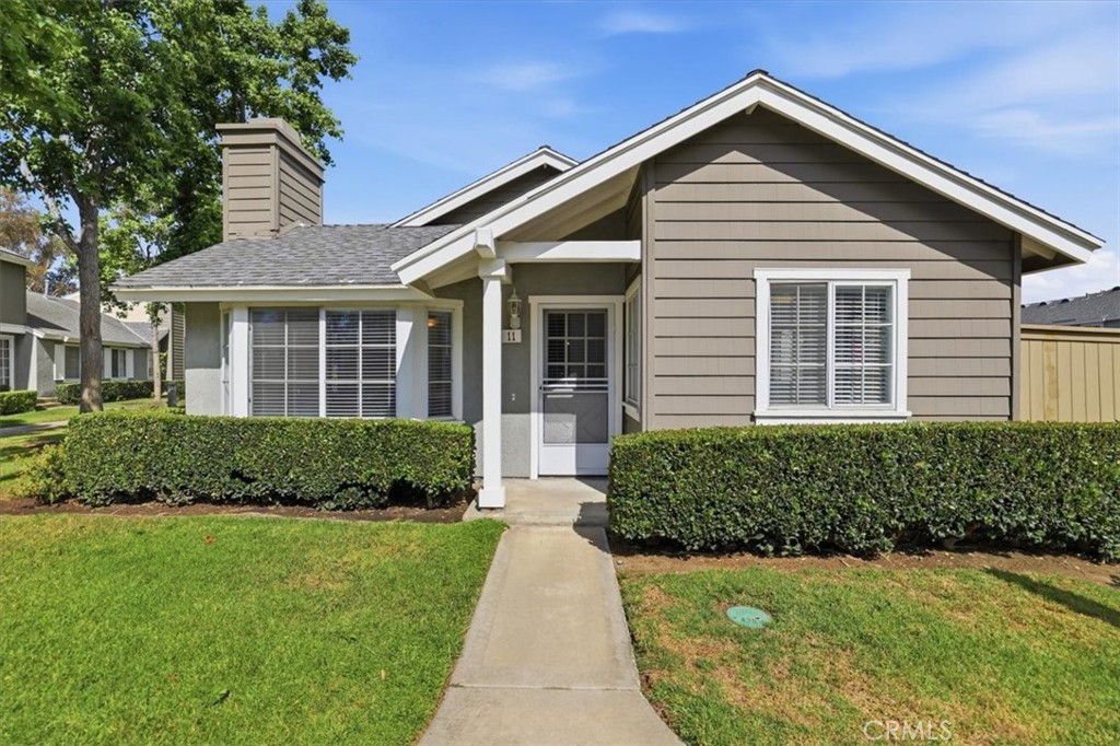 11 Fairside Irvine, CA 92614 - Photo 2 of 34
