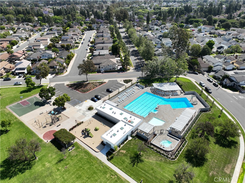11 Fairside Irvine, CA 92614 - Photo 32 of 34