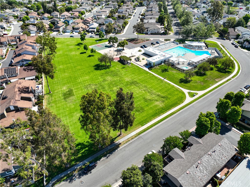 11 Fairside Irvine, CA 92614 - Photo 33 of 34